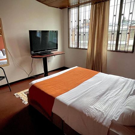 Hotel Way Maker 1 Bogotá Zewnętrze zdjęcie