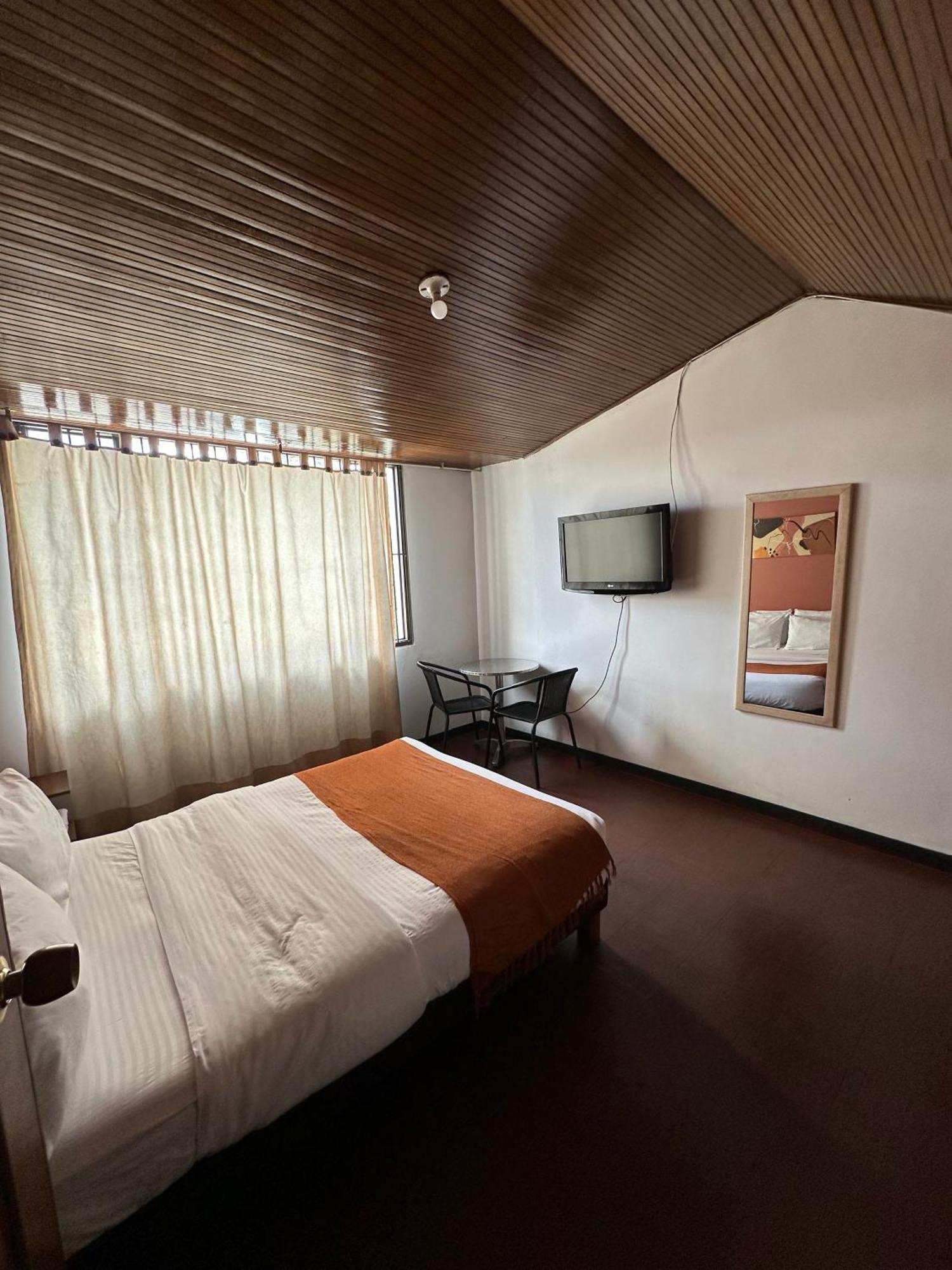Hotel Way Maker 1 Bogotá Zewnętrze zdjęcie