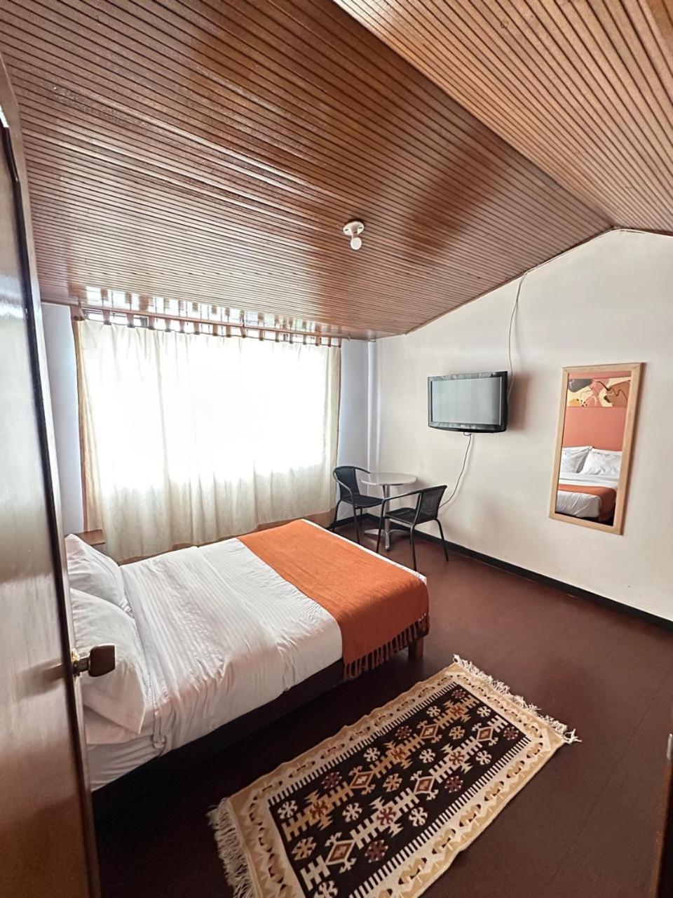 Hotel Way Maker 1 Bogotá Zewnętrze zdjęcie