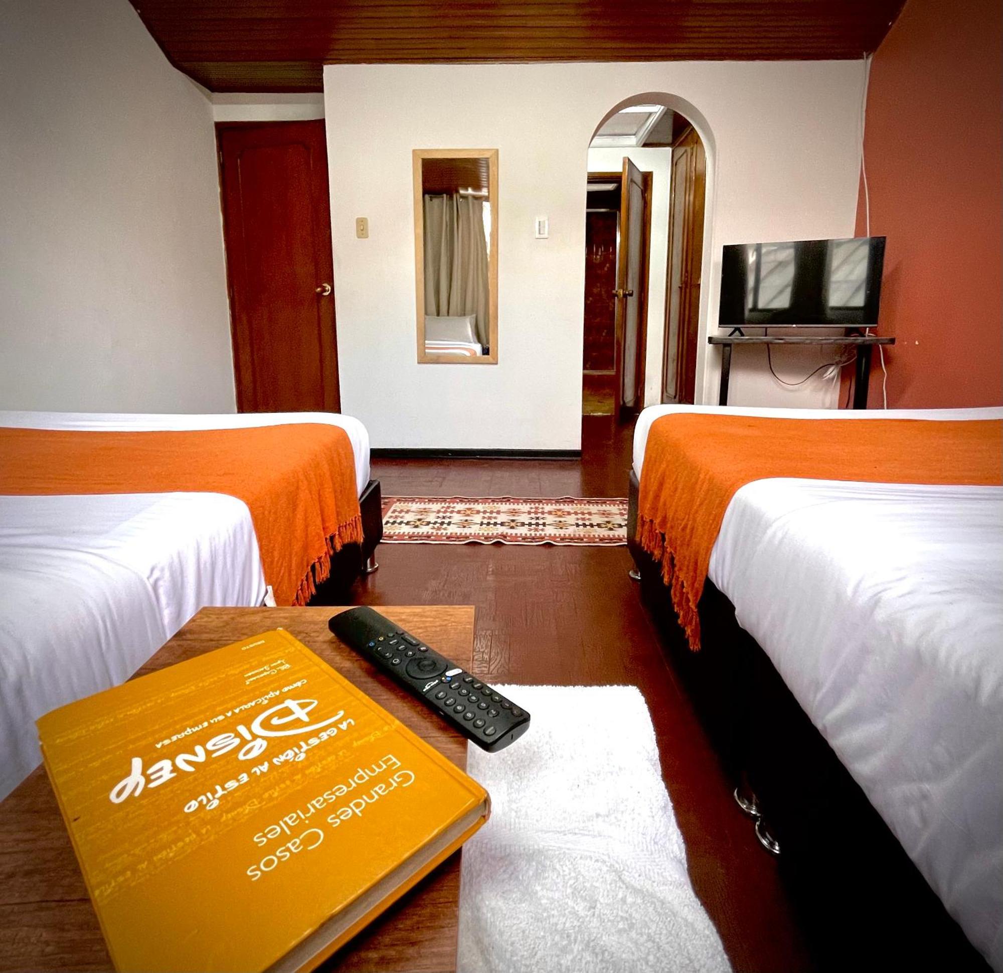 Hotel Way Maker 1 Bogotá Zewnętrze zdjęcie